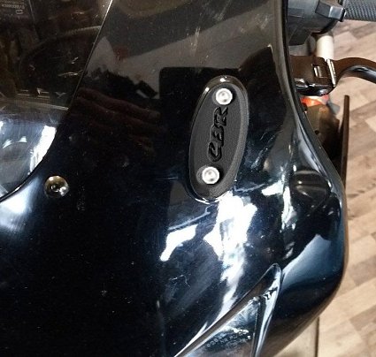 ΤΑΠΕΣ ΚΑΘΡΕΠΤΩΝ HON CBR600RR '03-'16/ 1000RR '04-'07 ΜΑΥΡΕΣ MOTORISE